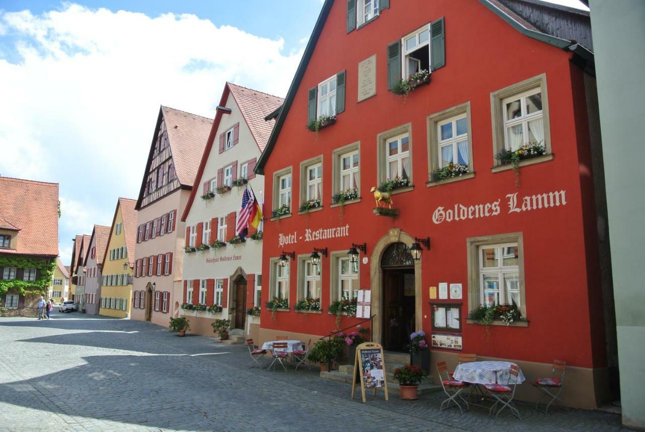 Hotel-Restaurant Goldenes Lamm Dinkelsbuhl Bagian luar foto
