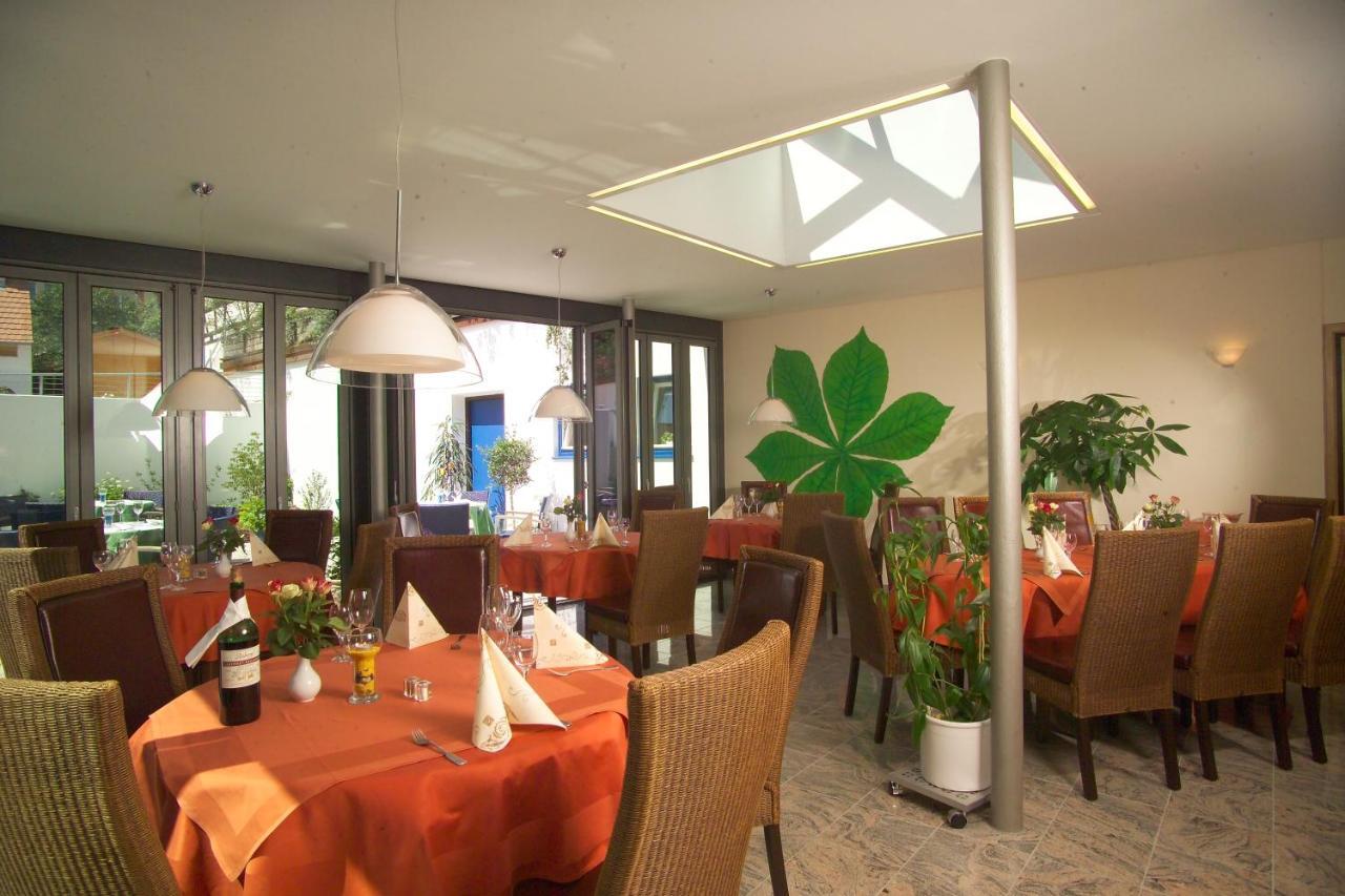 Hotel-Restaurant Goldenes Lamm Dinkelsbuhl Bagian luar foto
